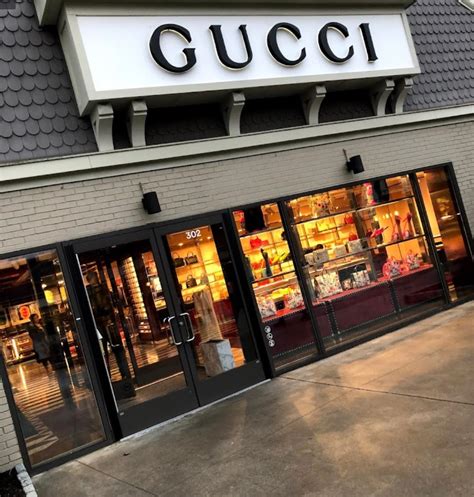 gucci factory outlet locations.